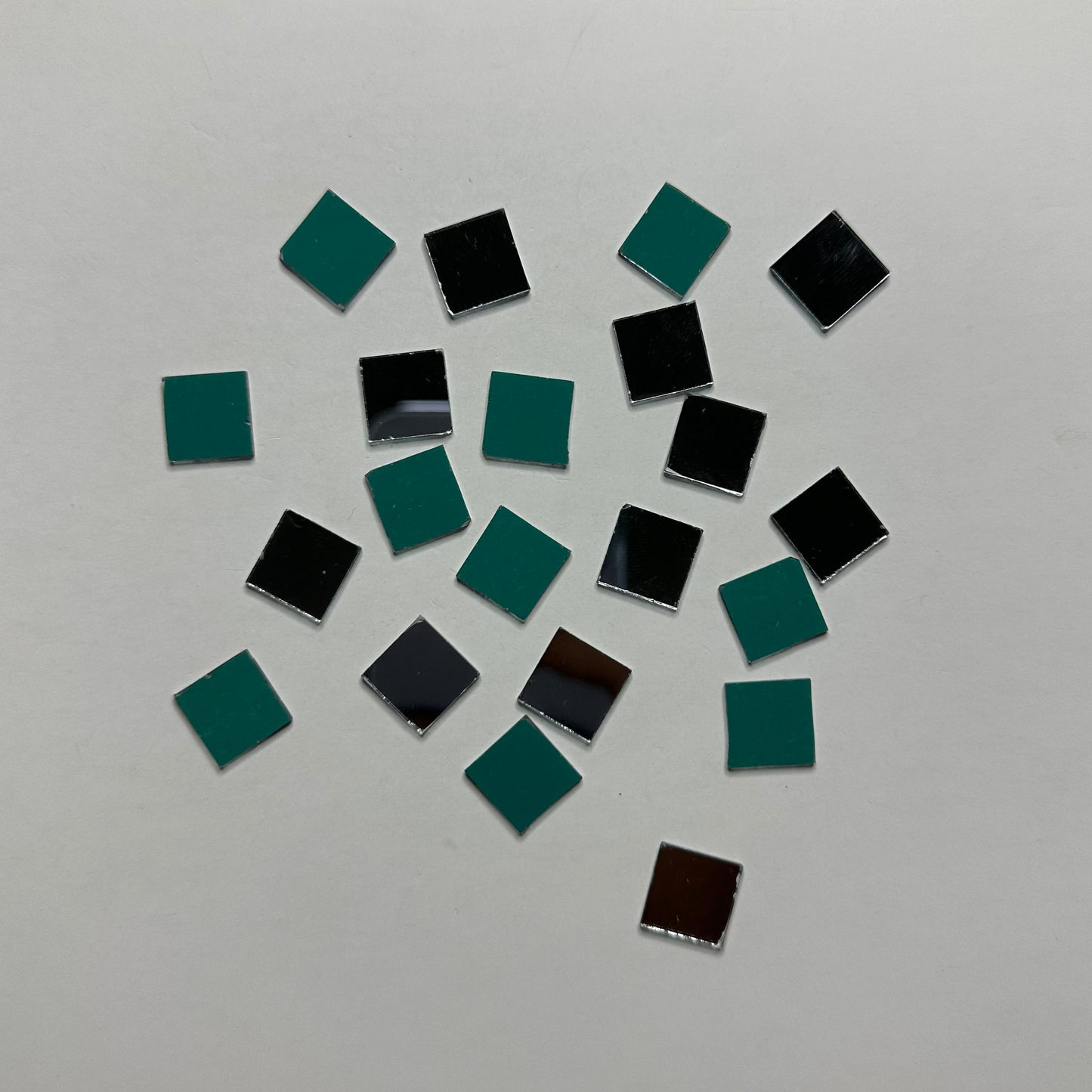 SQUARE SHAPE MIRRORS