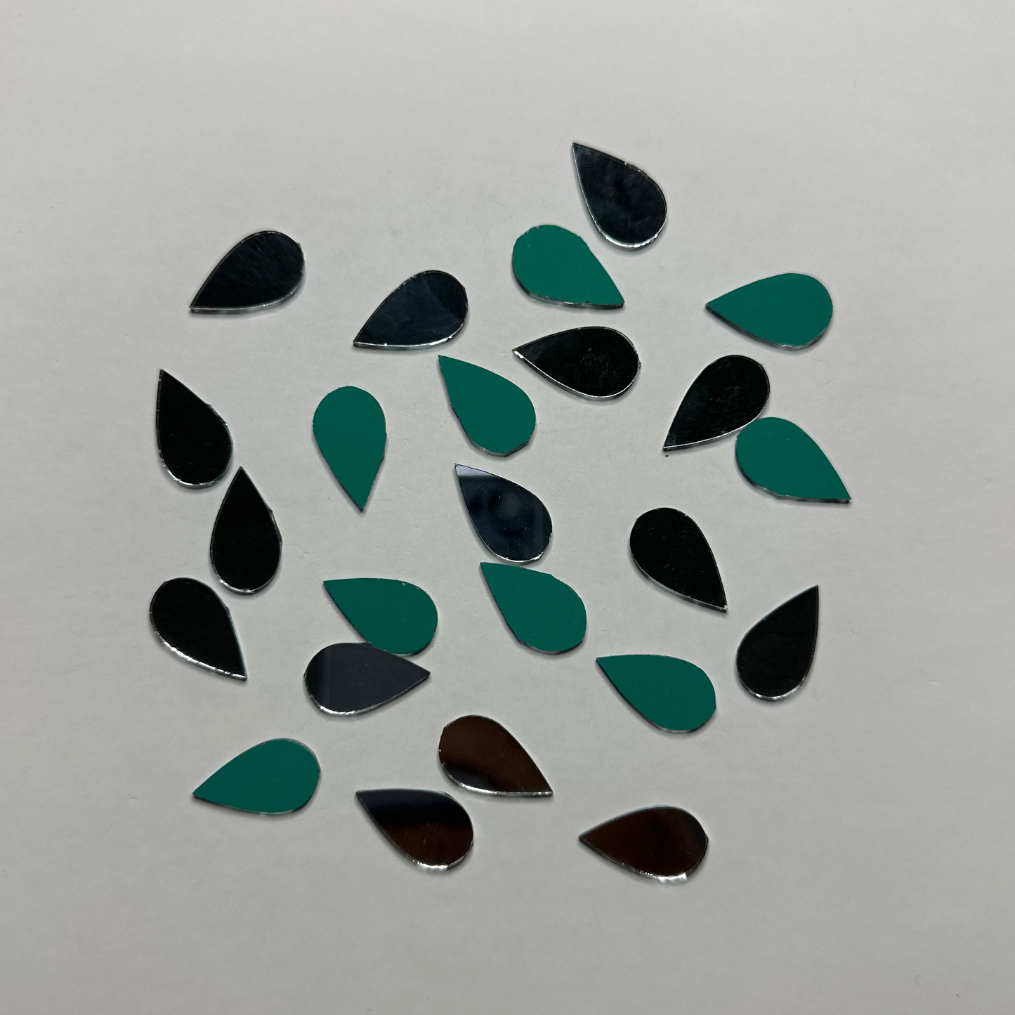 ALMOND SHAPE MIRRORS