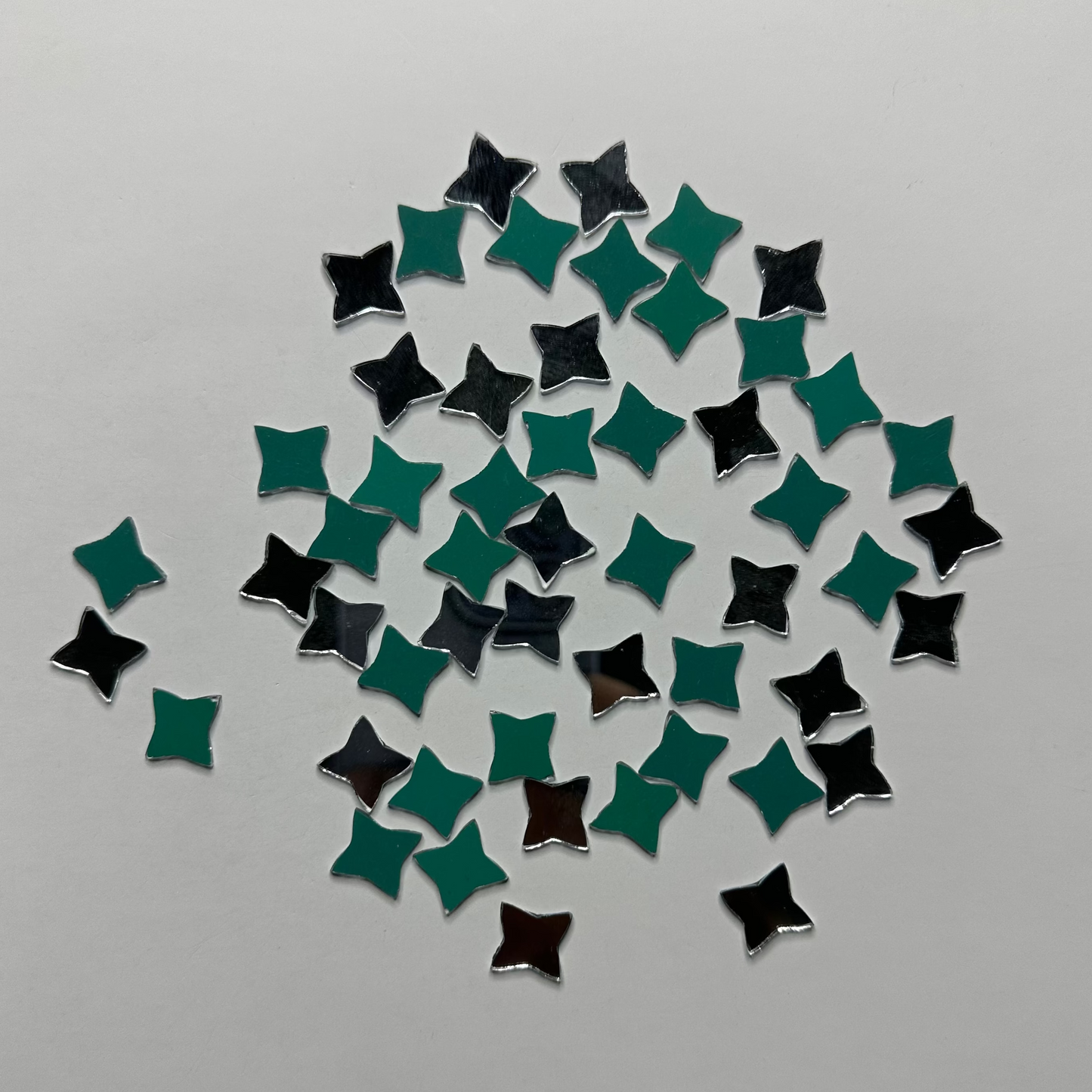 L - FANCY MIRRORS