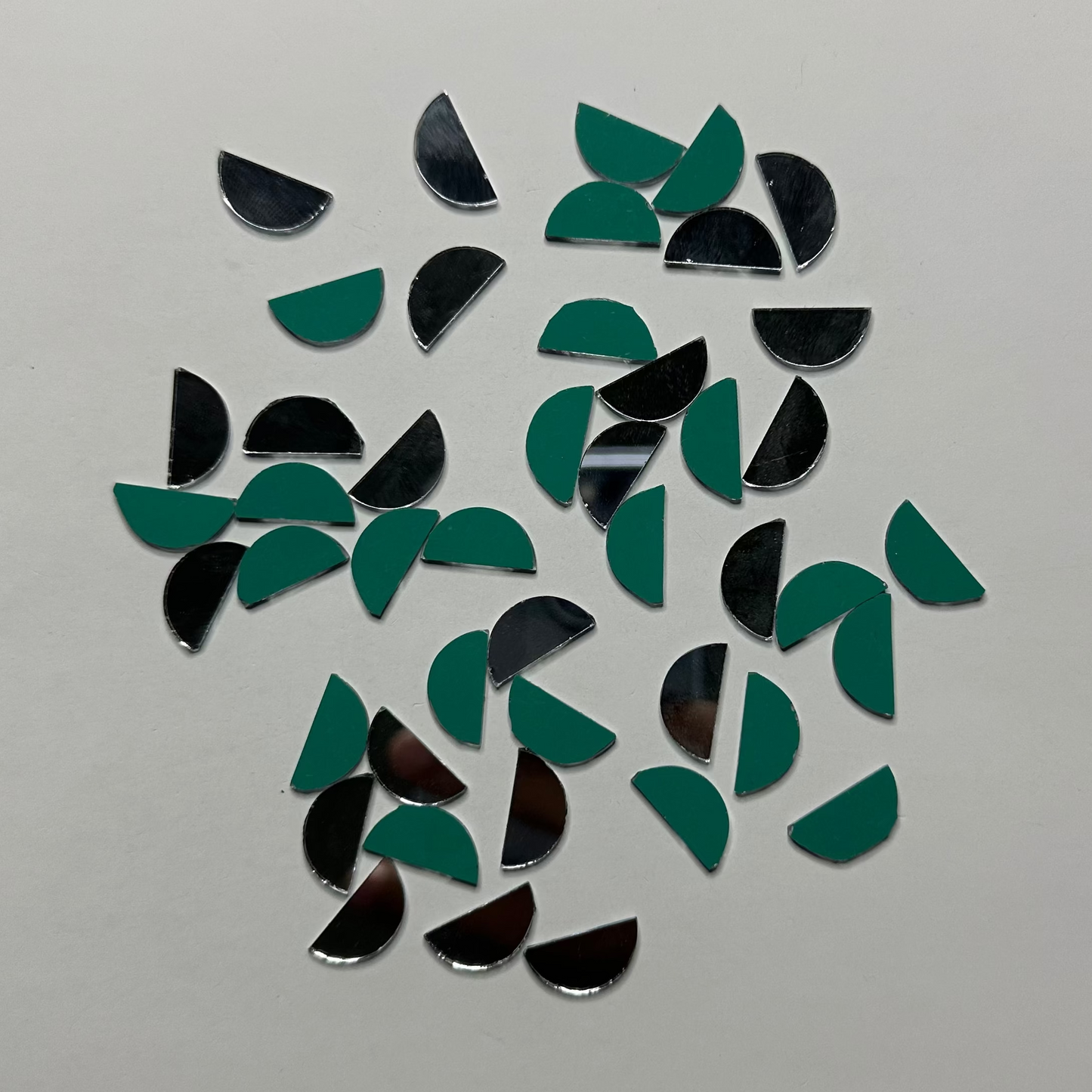 HR - FANCY SHAPE MIRRORS