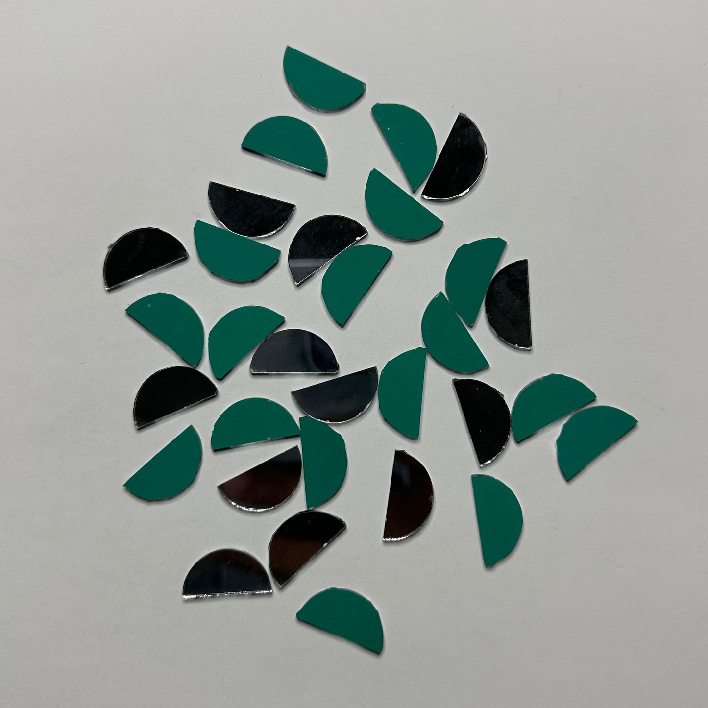HR - FANCY SHAPE MIRRORS