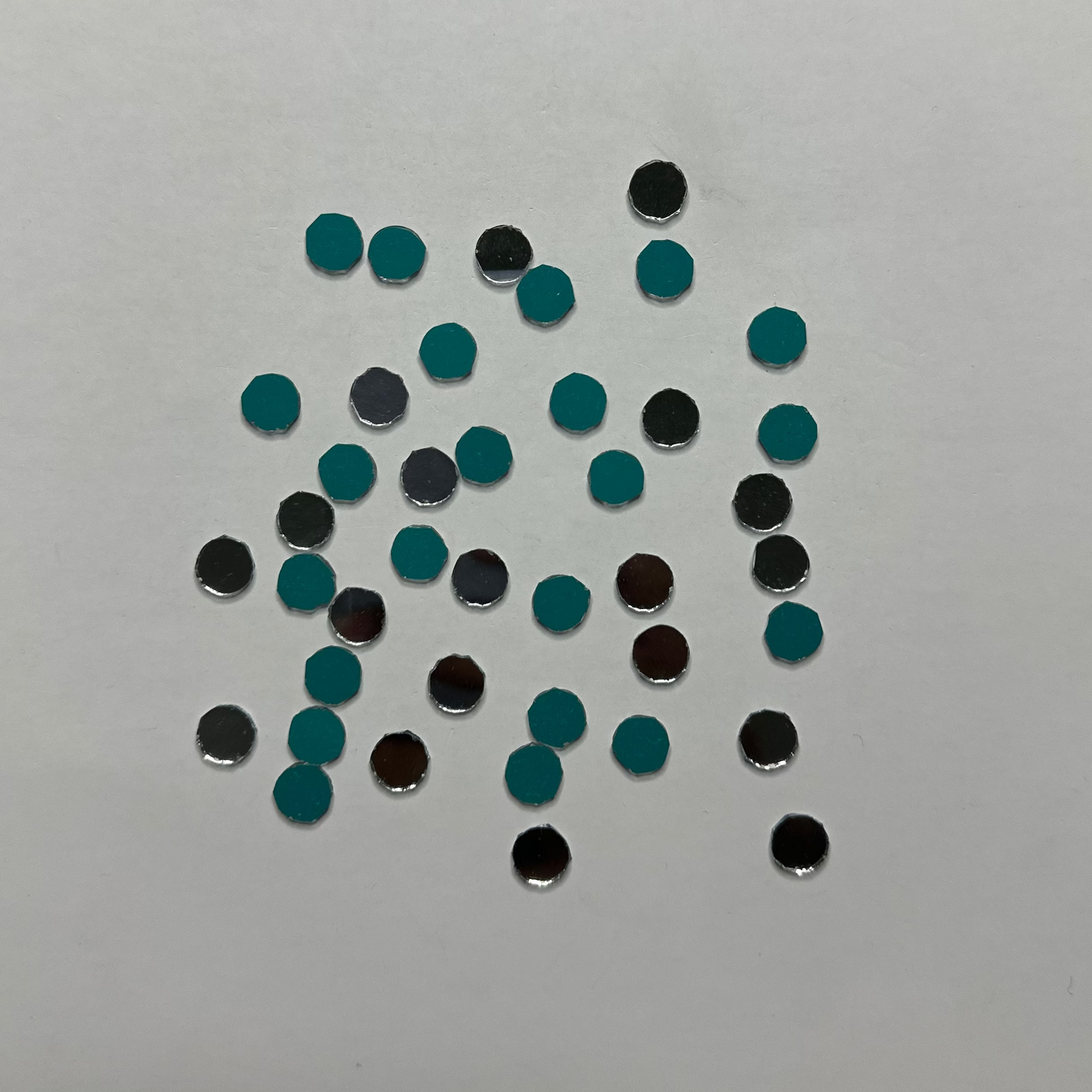 ROUND SHAPE MIRRORS