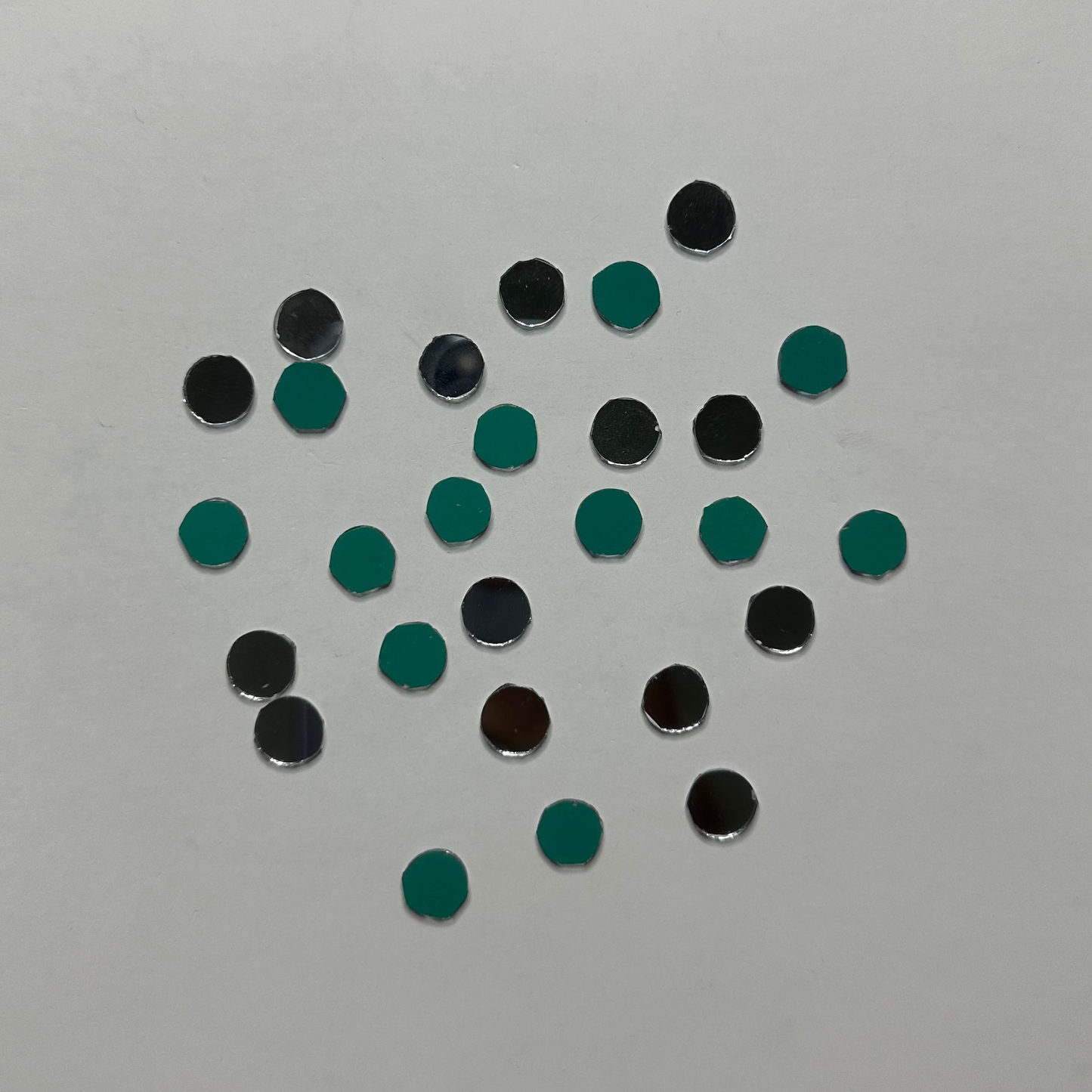 ROUND SHAPE MIRRORS