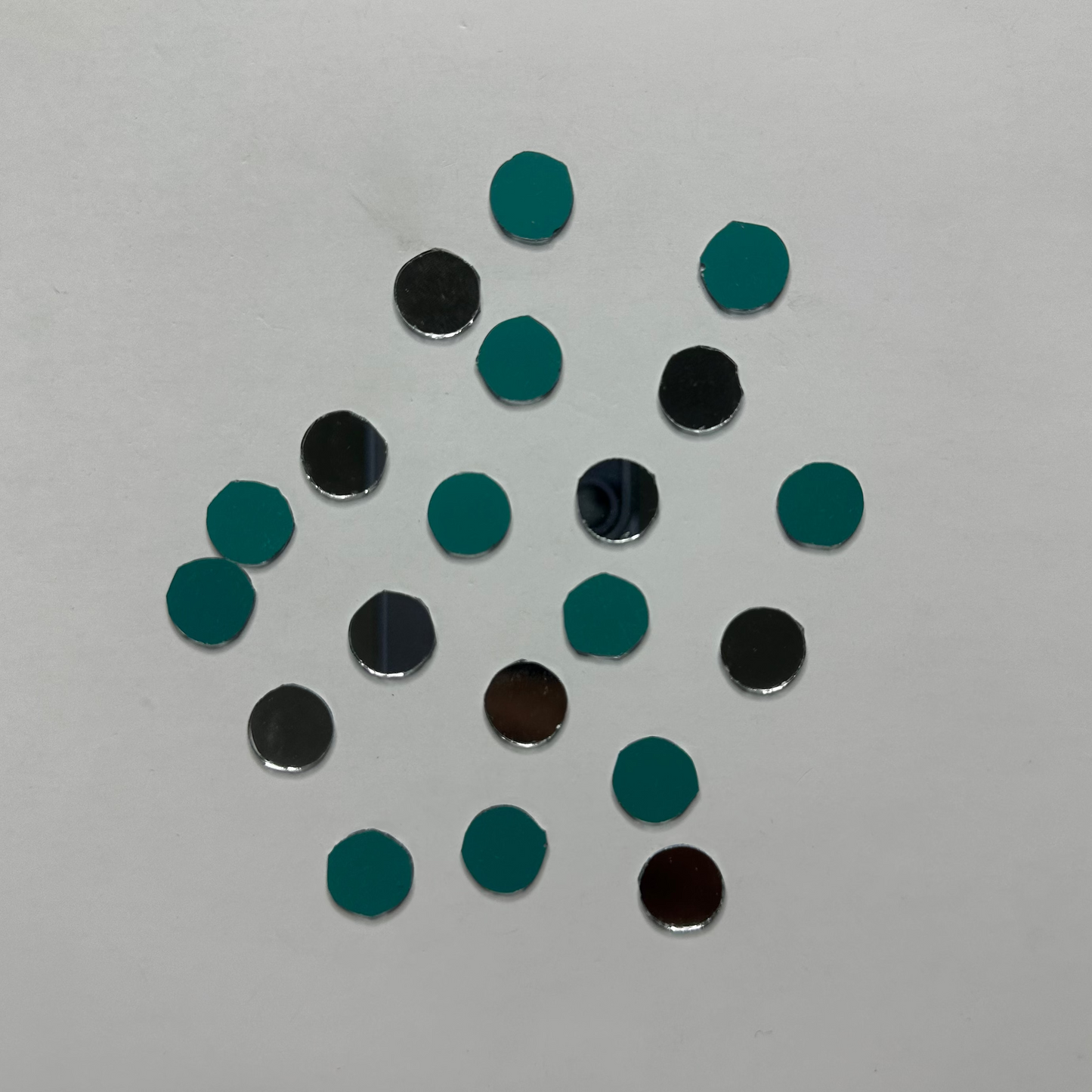 ROUND SHAPE MIRRORS