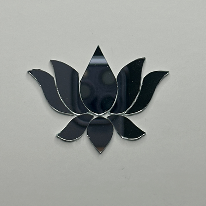 FANCY LOTUS SHAPE MIRROR